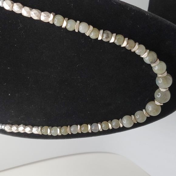 Very long natural bead Banana Republic necklace - Picture 8 of 8